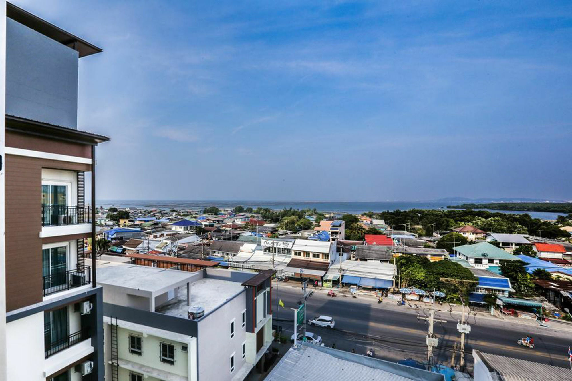 Central Place Serviced Apartment Angsila Chonburi Extérieur photo
