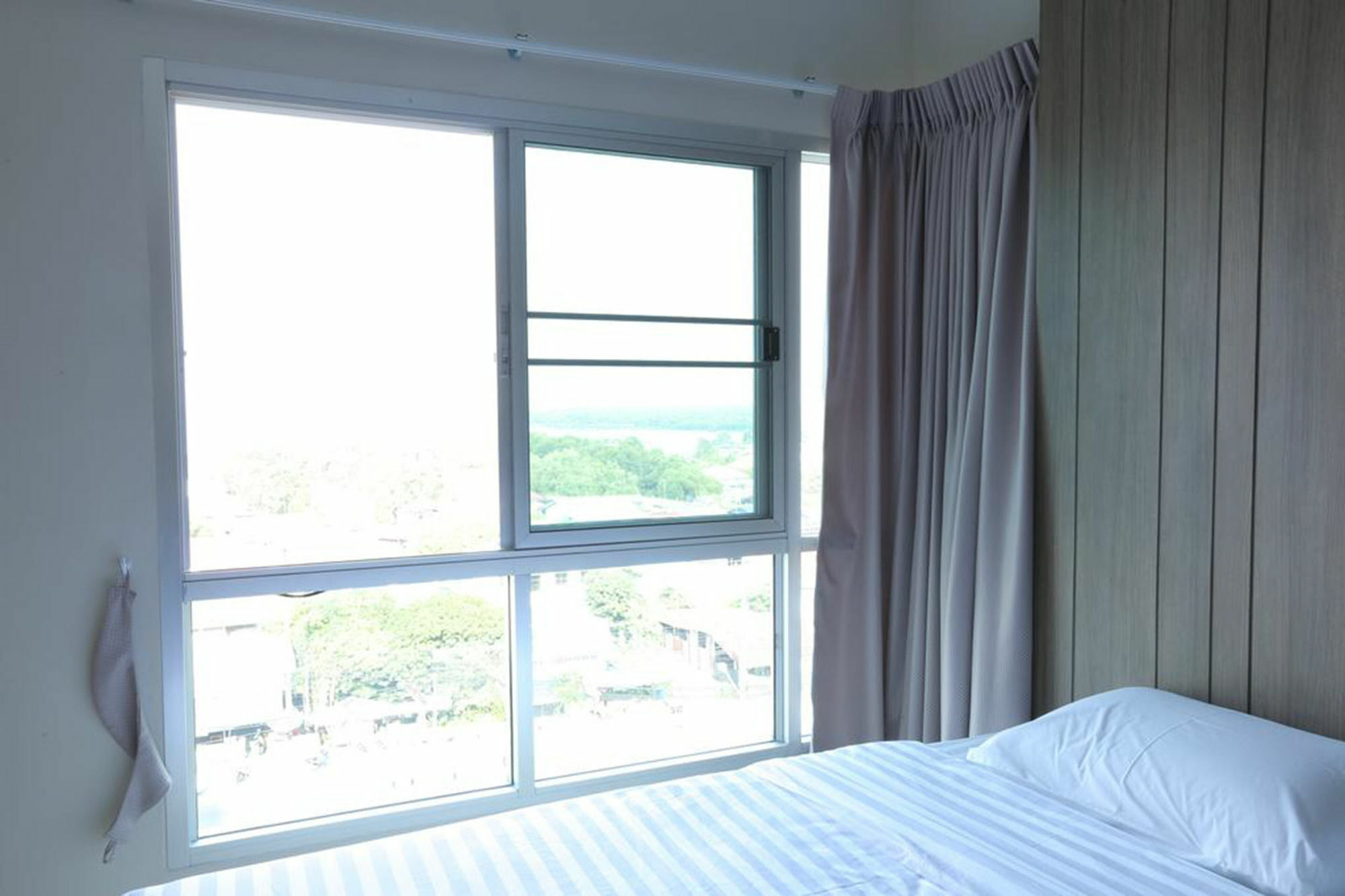 Central Place Serviced Apartment Angsila Chonburi Extérieur photo
